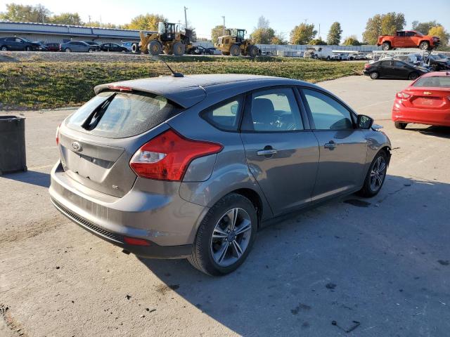 Photo 2 VIN: 1FAHP3K20CL403466 - FORD FOCUS SE 