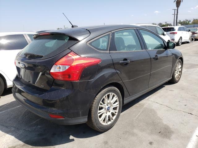 Photo 3 VIN: 1FAHP3K20CL411129 - FORD FOCUS SE 