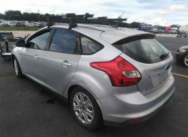 Photo 2 VIN: 1FAHP3K20CL444471 - FORD FOCUS 