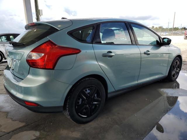 Photo 2 VIN: 1FAHP3K20CL461089 - FORD FOCUS SE 