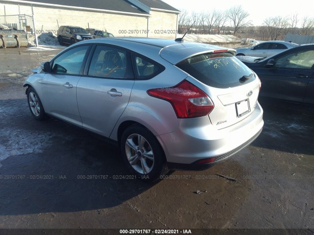 Photo 2 VIN: 1FAHP3K20CL477020 - FORD FOCUS 