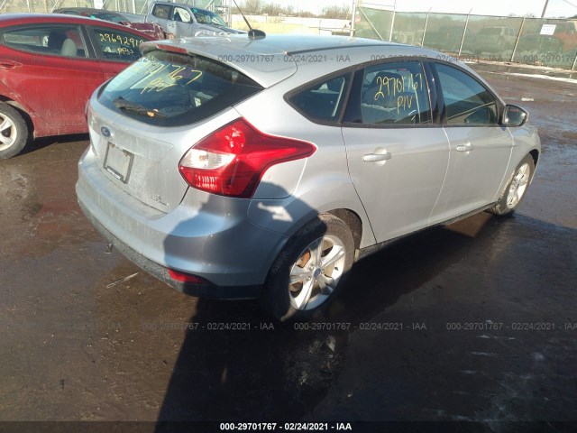 Photo 3 VIN: 1FAHP3K20CL477020 - FORD FOCUS 