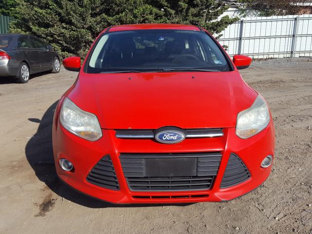 Photo 8 VIN: 1FAHP3K21CL111485 - FORD FOCUS SE 