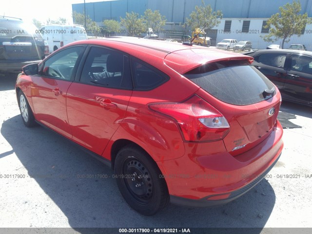 Photo 2 VIN: 1FAHP3K21CL189667 - FORD FOCUS 