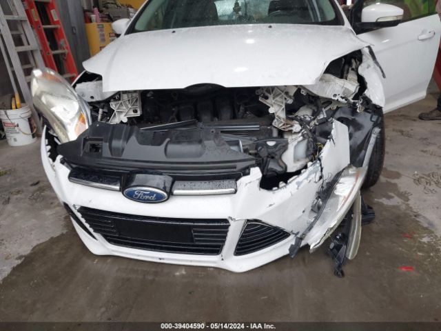 Photo 5 VIN: 1FAHP3K21CL213675 - FORD FOCUS 