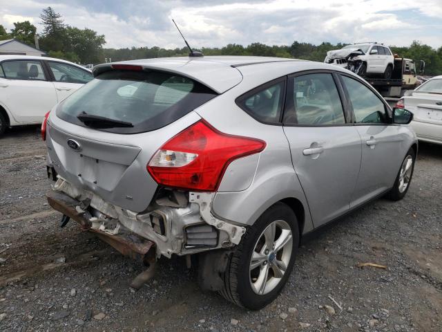 Photo 3 VIN: 1FAHP3K21CL226006 - FORD FOCUS SE 