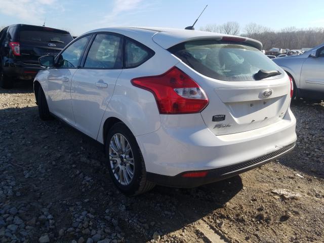 Photo 2 VIN: 1FAHP3K21CL373250 - FORD FOCUS SE 