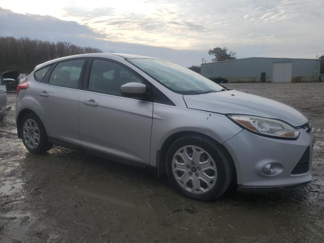 Photo 3 VIN: 1FAHP3K21CL463062 - FORD FOCUS SE 