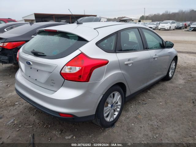 Photo 3 VIN: 1FAHP3K22CL135181 - FORD FOCUS 