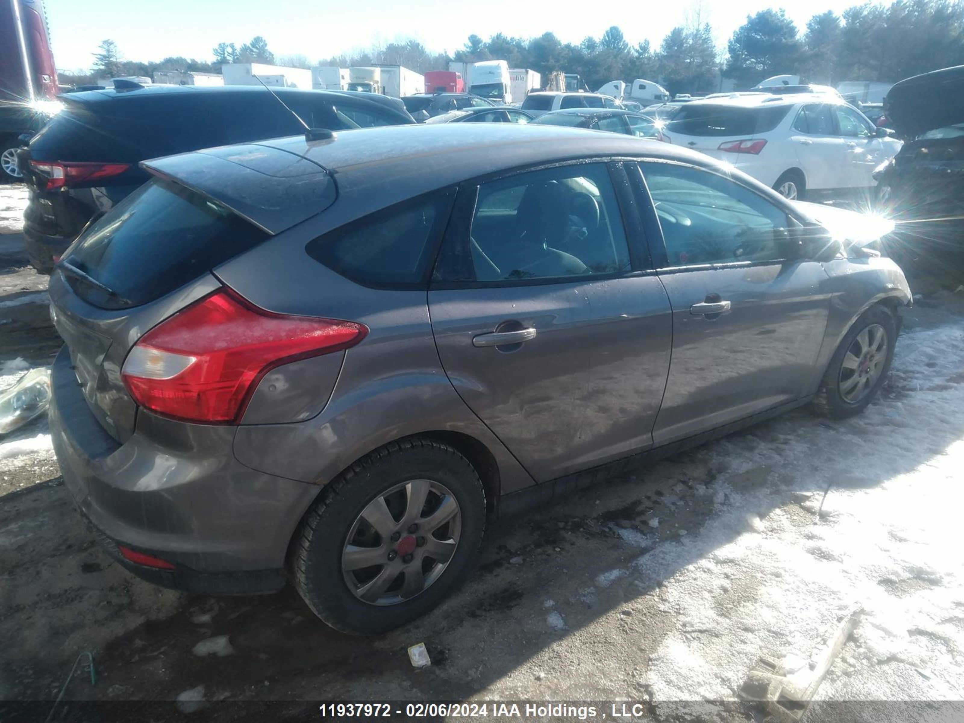 Photo 3 VIN: 1FAHP3K22CL158640 - FORD FOCUS 