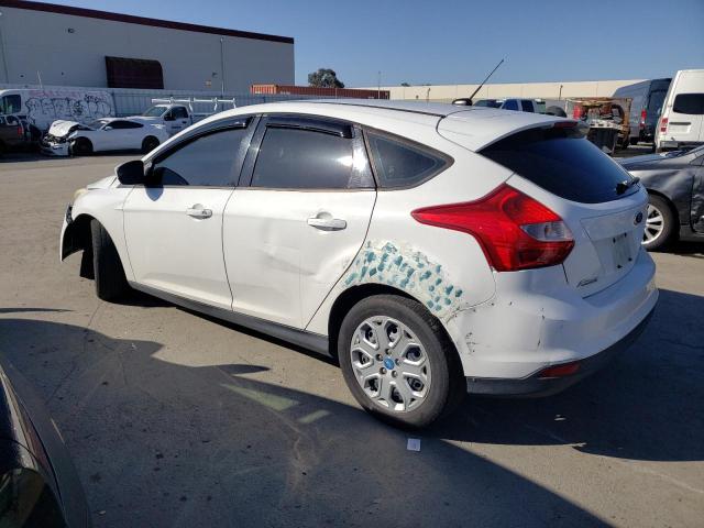 Photo 1 VIN: 1FAHP3K22CL177561 - FORD FOCUS 