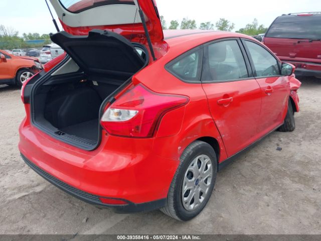 Photo 3 VIN: 1FAHP3K22CL220831 - FORD FOCUS 