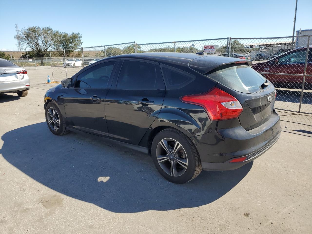 Photo 1 VIN: 1FAHP3K22CL254722 - FORD FOCUS 