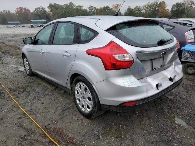 Photo 2 VIN: 1FAHP3K22CL307676 - FORD FOCUS SE 