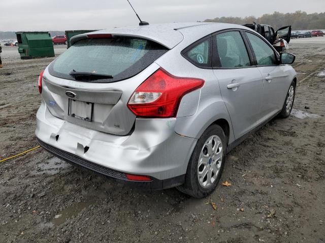 Photo 3 VIN: 1FAHP3K22CL307676 - FORD FOCUS SE 