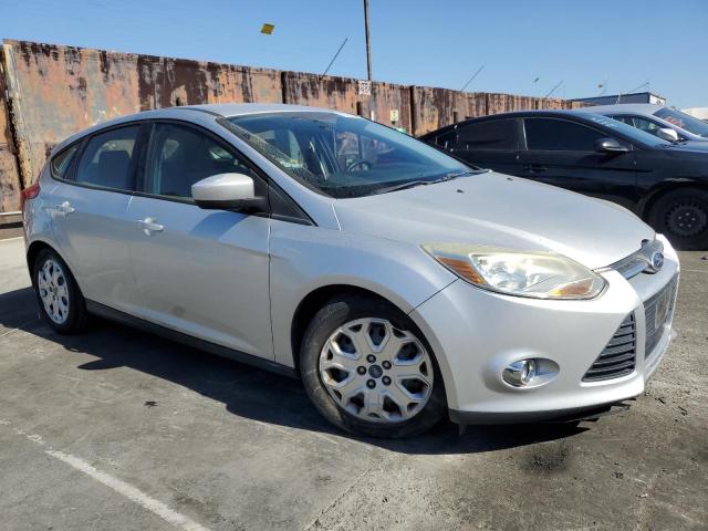 Photo 3 VIN: 1FAHP3K22CL347773 - FORD FOCUS SE 