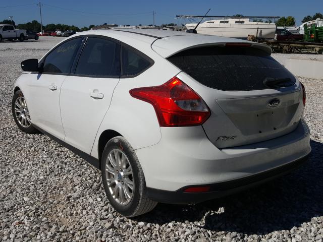 Photo 2 VIN: 1FAHP3K23CL136114 - FORD FOCUS SE 