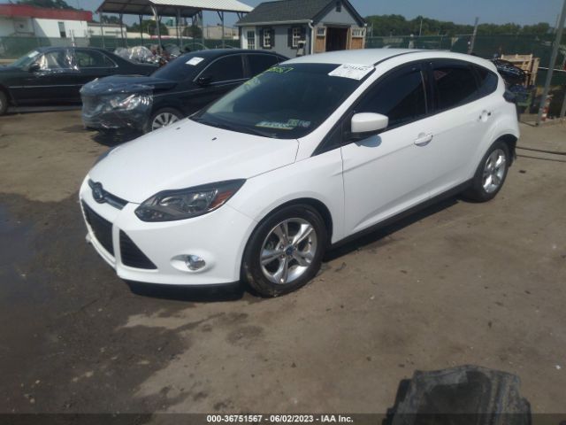 Photo 1 VIN: 1FAHP3K23CL182414 - FORD FOCUS 