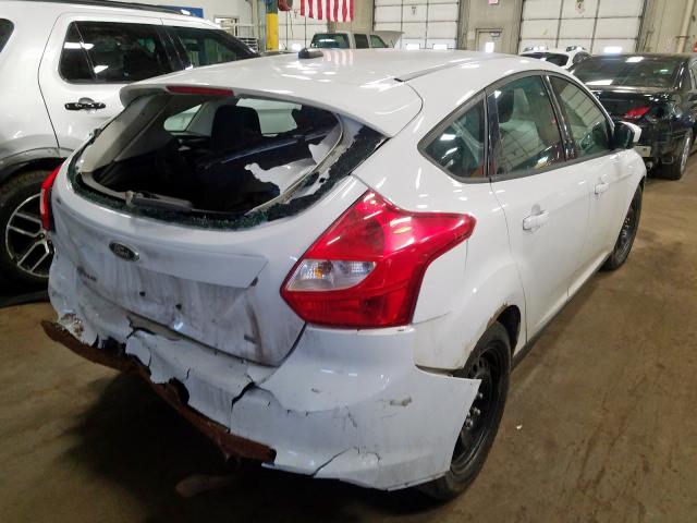 Photo 3 VIN: 1FAHP3K23CL210700 - FORD FOCUS SE 