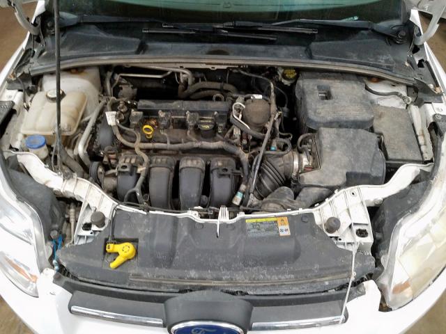 Photo 6 VIN: 1FAHP3K23CL210700 - FORD FOCUS SE 