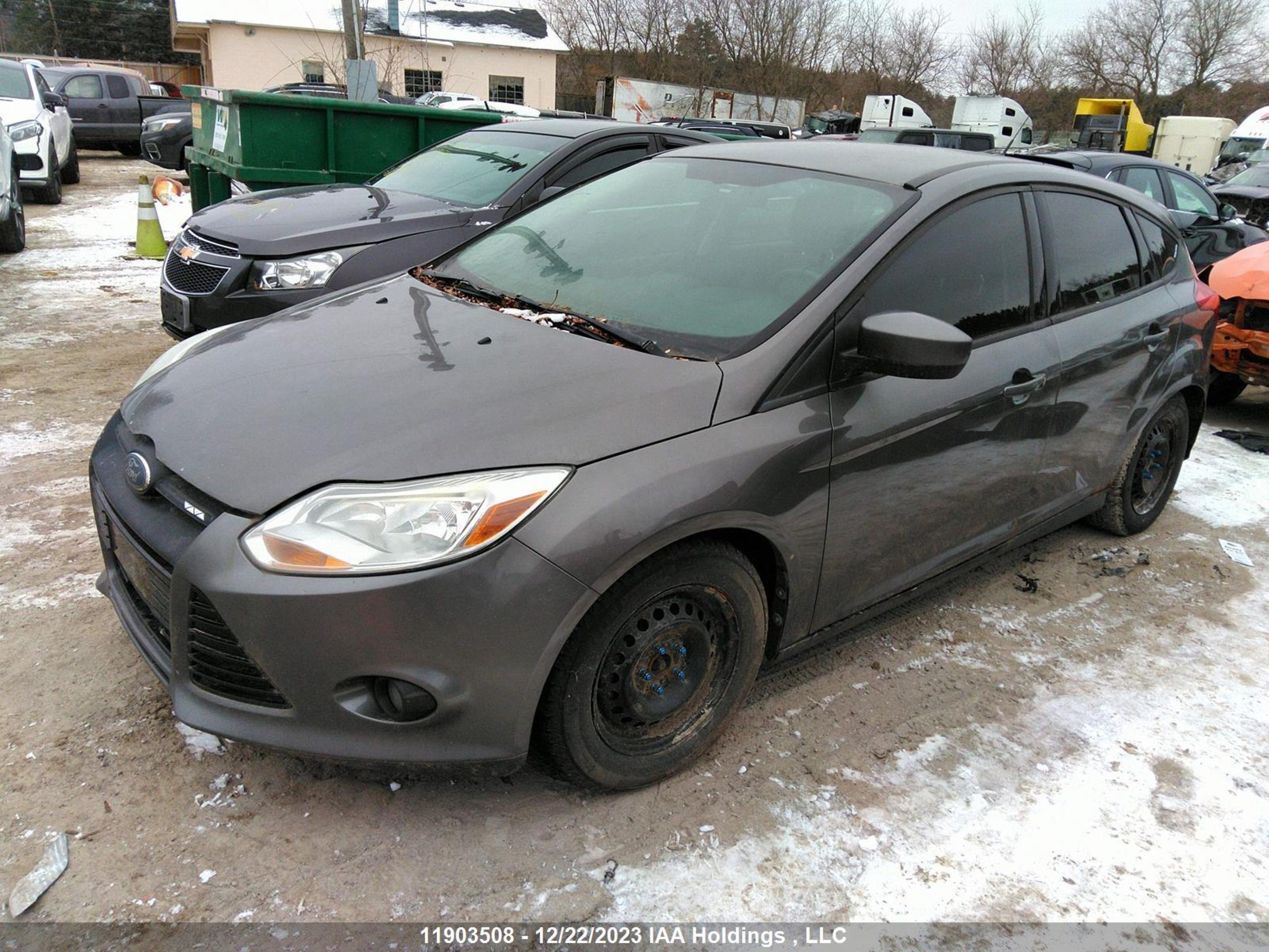 Photo 1 VIN: 1FAHP3K23CL240103 - FORD FOCUS 