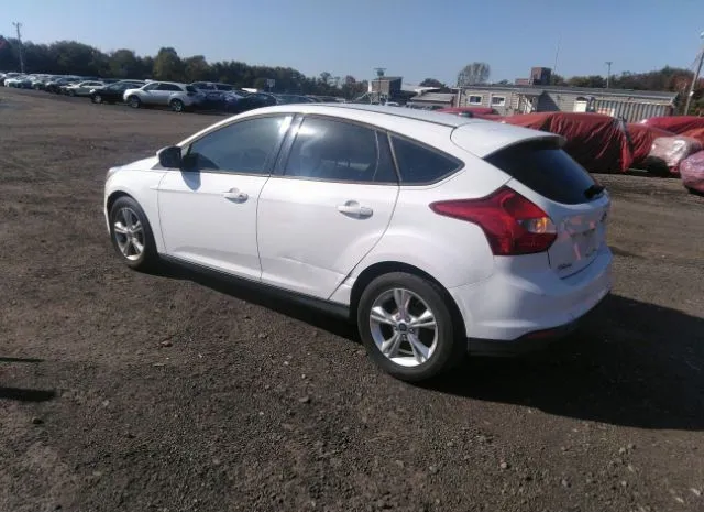 Photo 2 VIN: 1FAHP3K23CL253790 - FORD FOCUS 