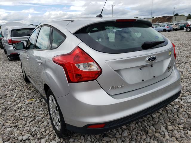 Photo 2 VIN: 1FAHP3K23CL261470 - FORD FOCUS SE 