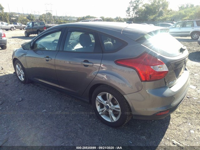 Photo 2 VIN: 1FAHP3K23CL269780 - FORD FOCUS 