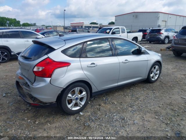 Photo 3 VIN: 1FAHP3K23CL282156 - FORD FOCUS 