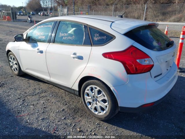 Photo 2 VIN: 1FAHP3K23CL315012 - FORD FOCUS 