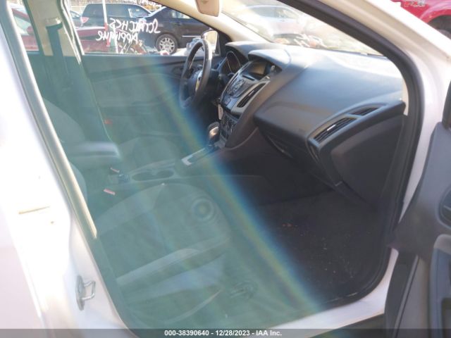 Photo 4 VIN: 1FAHP3K23CL315012 - FORD FOCUS 