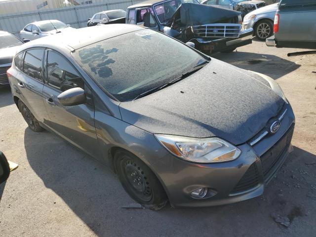 Photo 3 VIN: 1FAHP3K23CL366834 - FORD FOCUS SE 