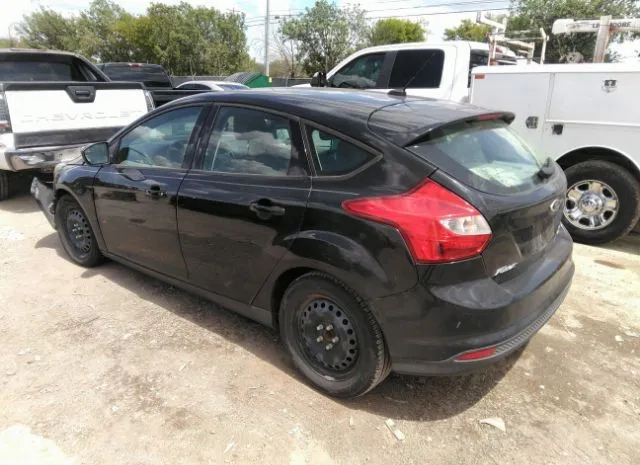 Photo 2 VIN: 1FAHP3K23CL374240 - FORD FOCUS 