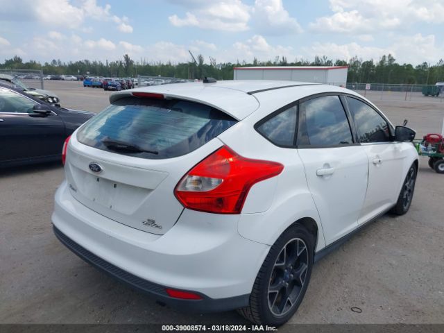 Photo 3 VIN: 1FAHP3K23CL377848 - FORD FOCUS 