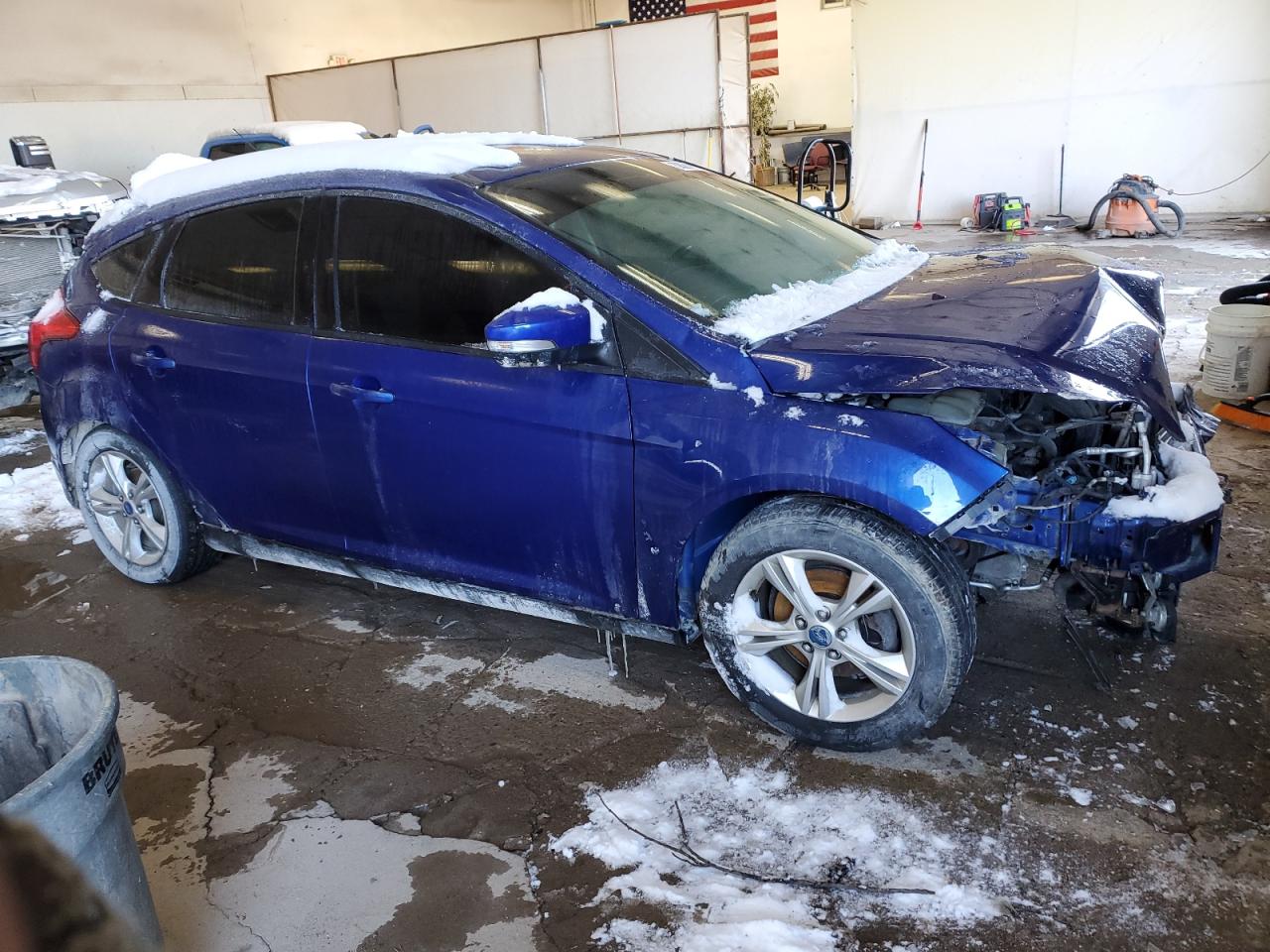 Photo 3 VIN: 1FAHP3K23CL475715 - FORD FOCUS 