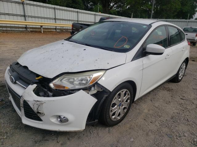 Photo 1 VIN: 1FAHP3K24CL126630 - FORD FOCUS SE 