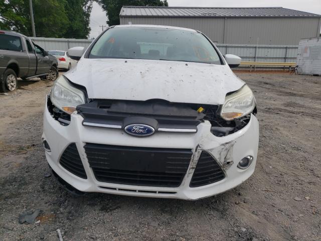 Photo 8 VIN: 1FAHP3K24CL126630 - FORD FOCUS SE 