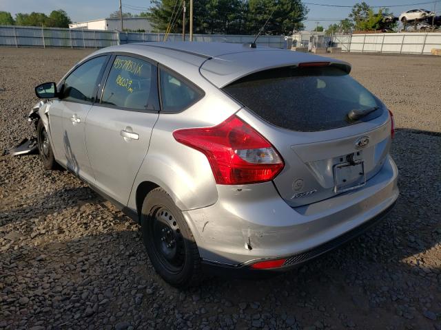 Photo 2 VIN: 1FAHP3K24CL134162 - FORD FOCUS SE 