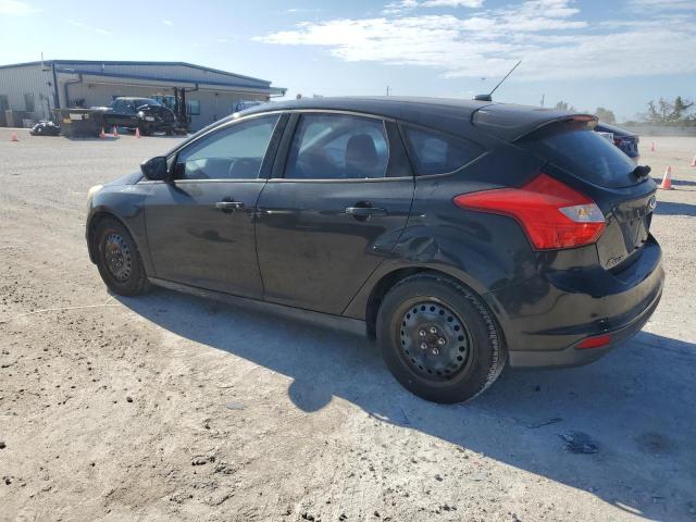 Photo 1 VIN: 1FAHP3K24CL138390 - FORD FOCUS SE 