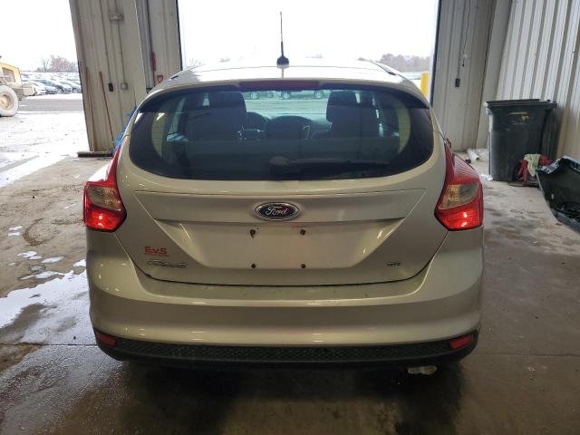 Photo 5 VIN: 1FAHP3K24CL154749 - FORD FOCUS SE 