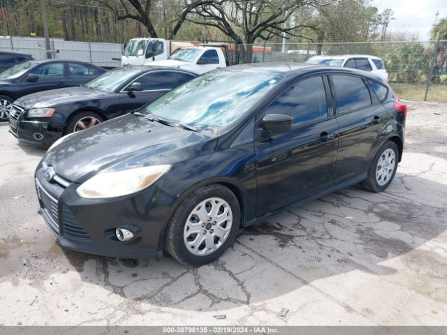 Photo 1 VIN: 1FAHP3K24CL156873 - FORD FOCUS 