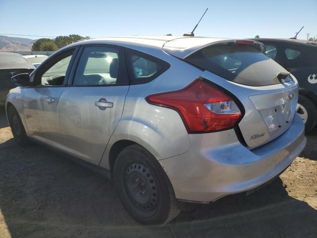 Photo 1 VIN: 1FAHP3K24CL177741 - FORD FOCUS SE 