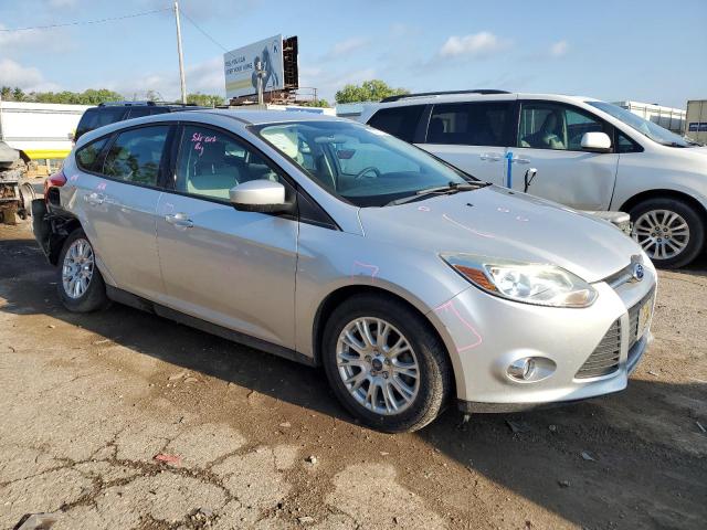 Photo 3 VIN: 1FAHP3K24CL268539 - FORD FOCUS SE 