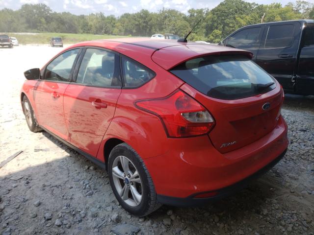 Photo 2 VIN: 1FAHP3K24CL335639 - FORD FOCUS SE 