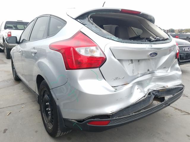 Photo 2 VIN: 1FAHP3K24CL344115 - FORD FOCUS SE 