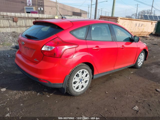 Photo 3 VIN: 1FAHP3K24CL414440 - FORD FOCUS 