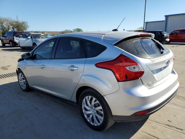 Photo 1 VIN: 1FAHP3K25CL122991 - FORD FOCUS SE 