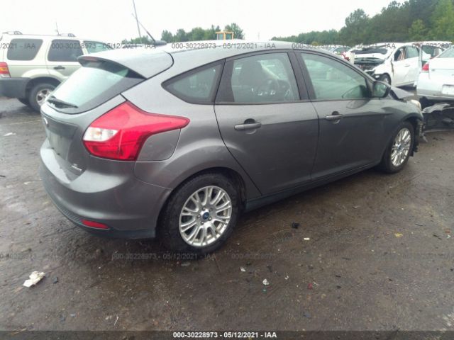 Photo 3 VIN: 1FAHP3K25CL136275 - FORD FOCUS 