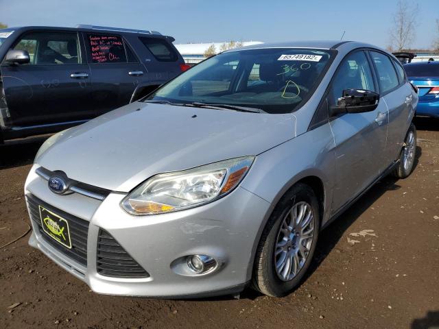 Photo 1 VIN: 1FAHP3K25CL136311 - FORD FOCUS SE 