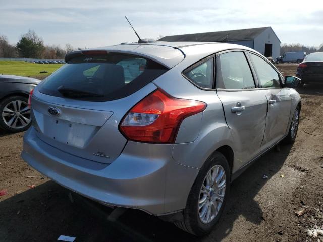 Photo 3 VIN: 1FAHP3K25CL136311 - FORD FOCUS SE 